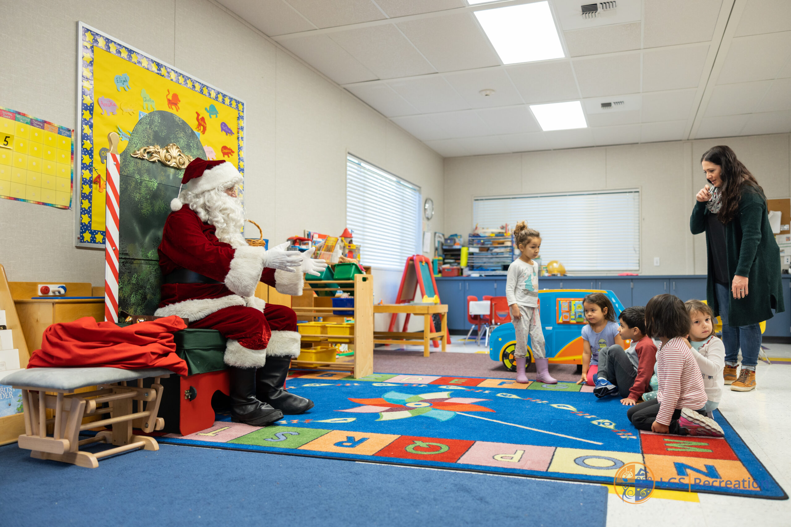 Santa_Visit_WOD29 Preschoolers meeting santa